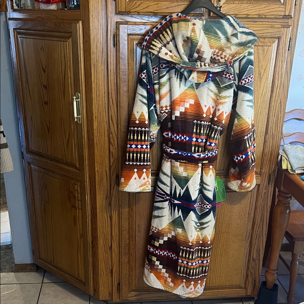 Unisex Pendleton Wool Robe with Brown ,Orange and Green Accents - Picture 3 of 3